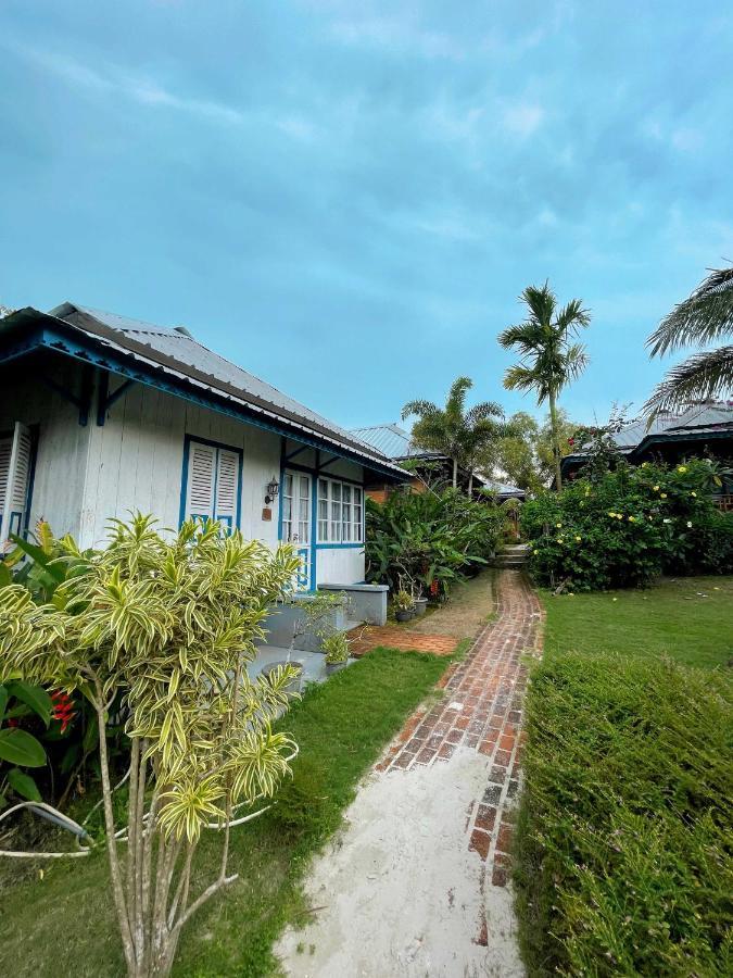 Rock And Wreck Dive Resort Tanjungbinga Exterior photo